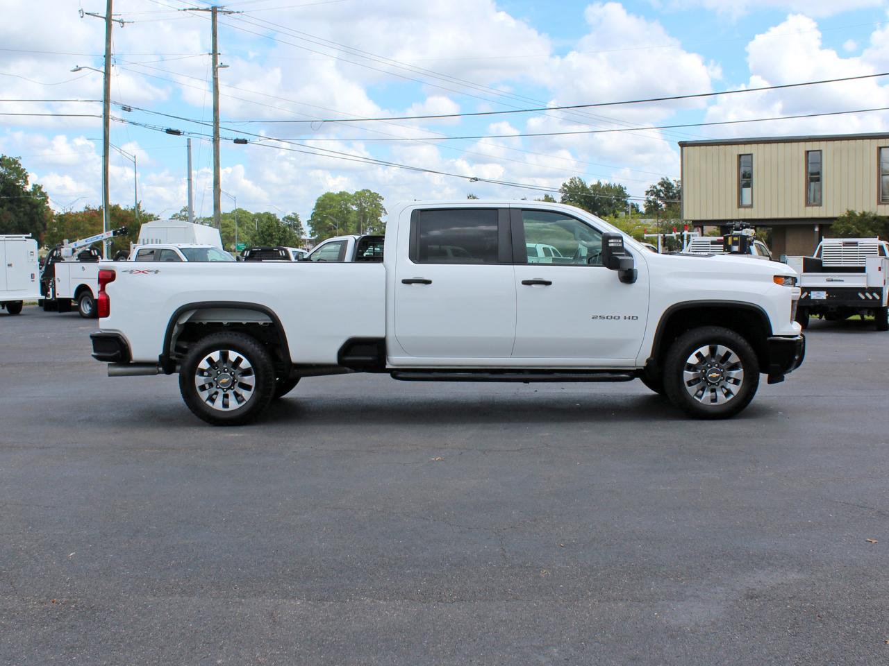 Chevrolet Silverado 2500HD Custom Crew Cab Long Box 4WD 2025