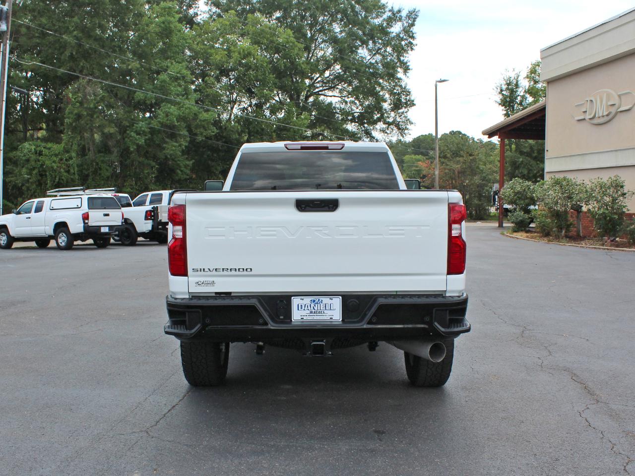 Chevrolet Silverado 2500HD Custom Crew Cab Long Box 4WD 2025