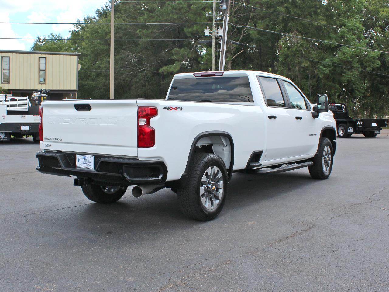 Chevrolet Silverado 2500HD Custom Crew Cab Long Box 4WD 2025