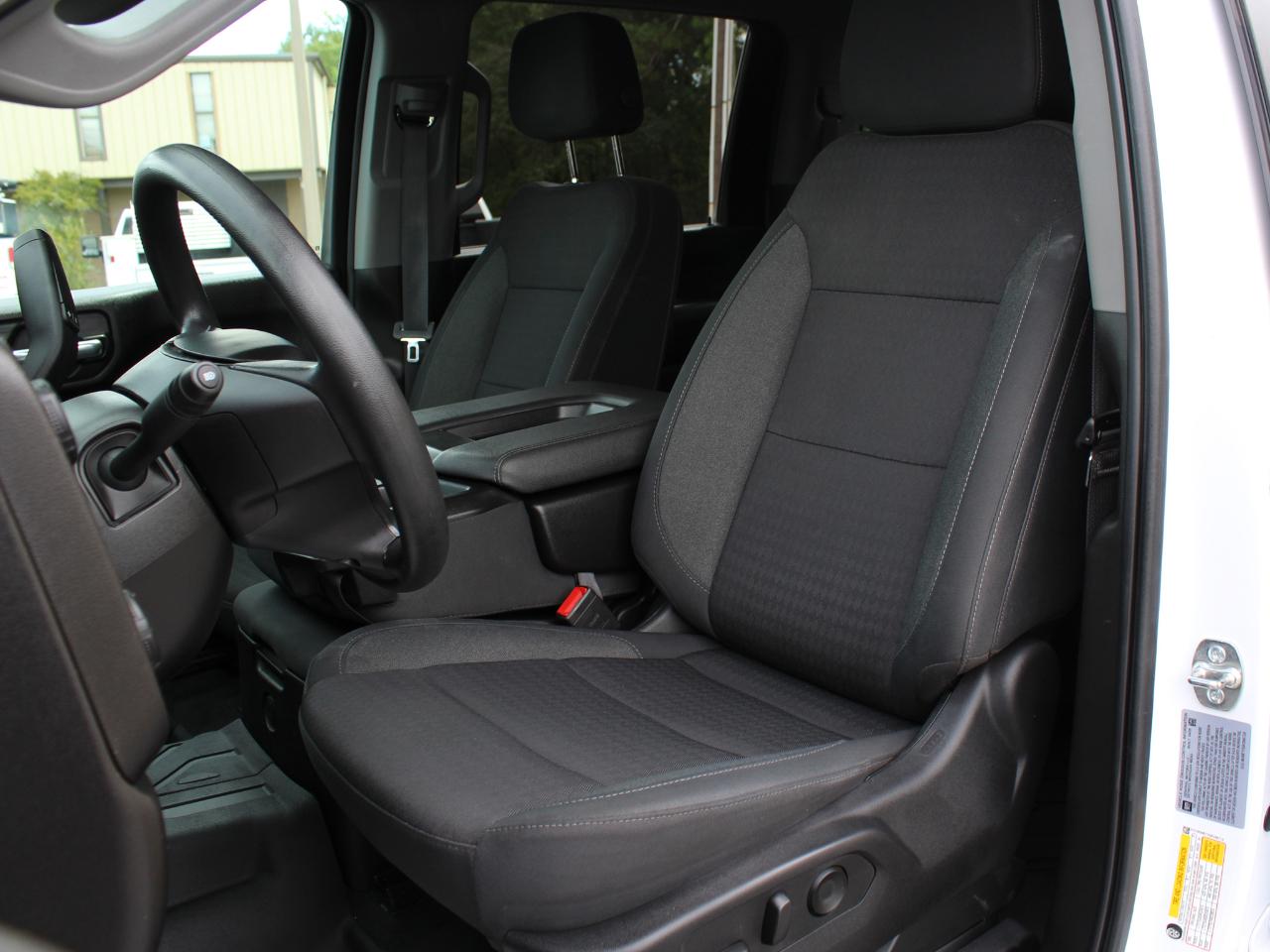 Chevrolet Silverado 2500HD Custom Crew Cab Long Box 4WD 2025