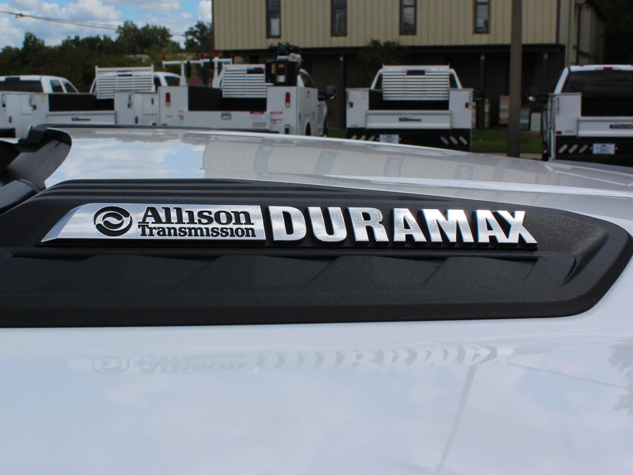 Chevrolet Silverado 2500HD Custom Crew Cab Long Box 4WD 2025