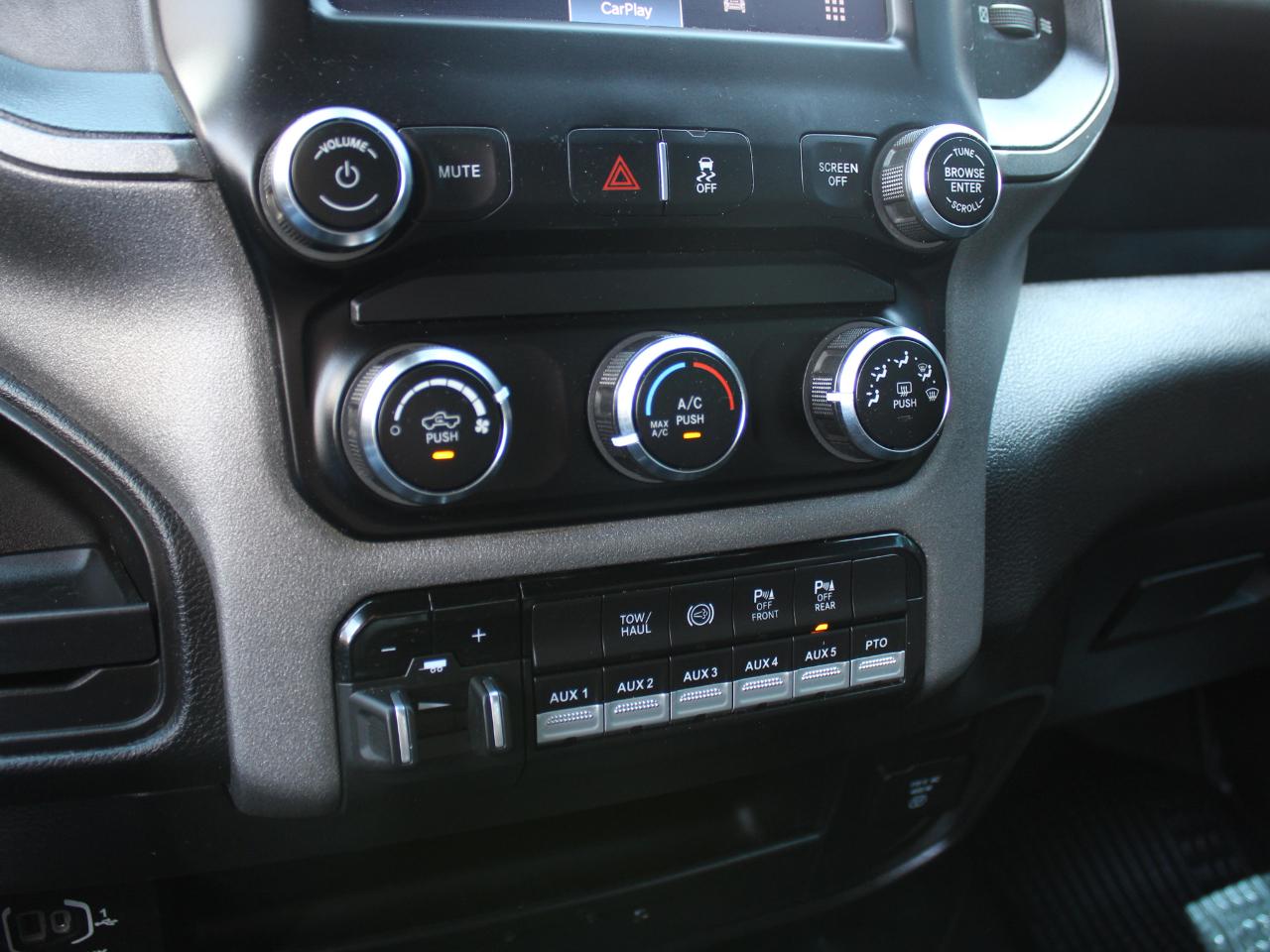 RAM 5500 Crew Cab LWB 4WD DRW 2024