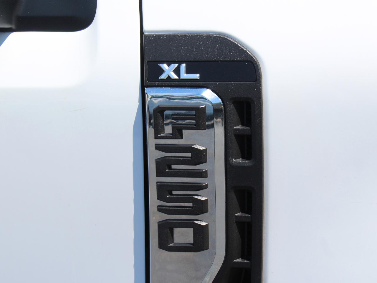 Ford F-250 SD XL 2WD 2023