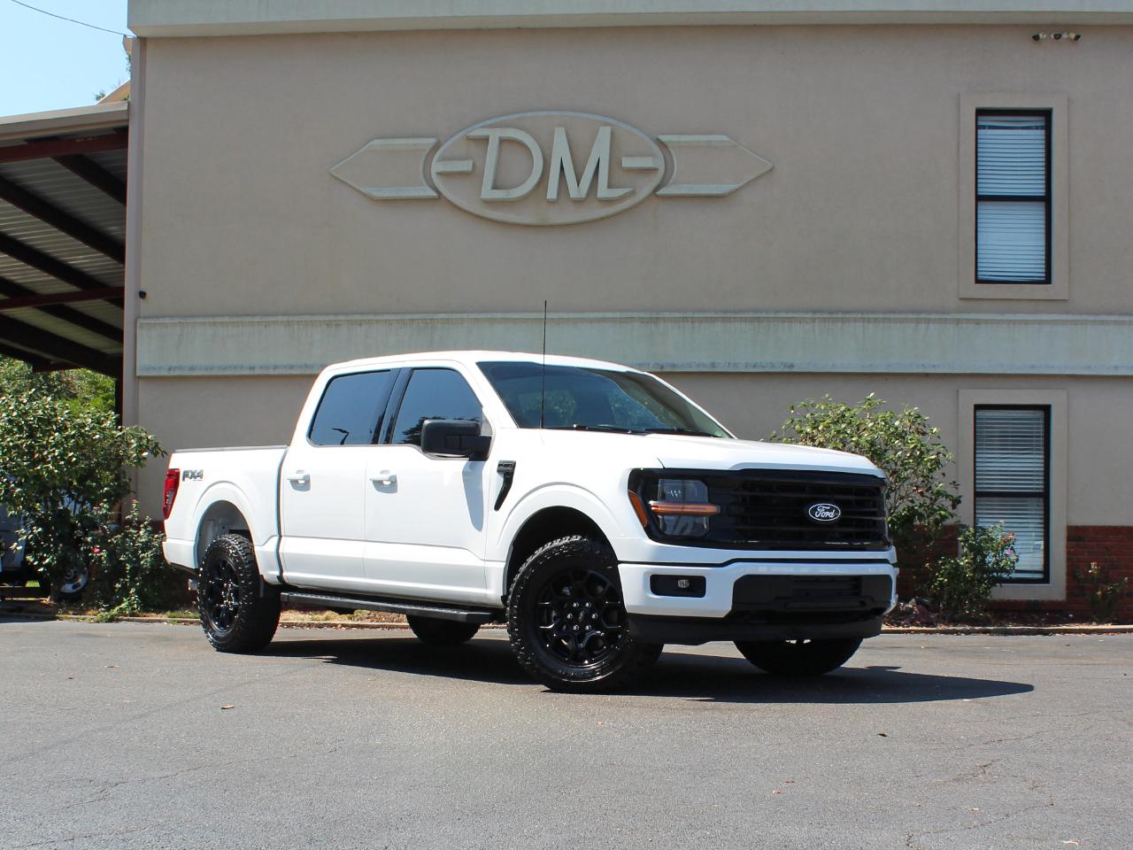 Ford F-150 XLT SuperCrew 4WD 2025