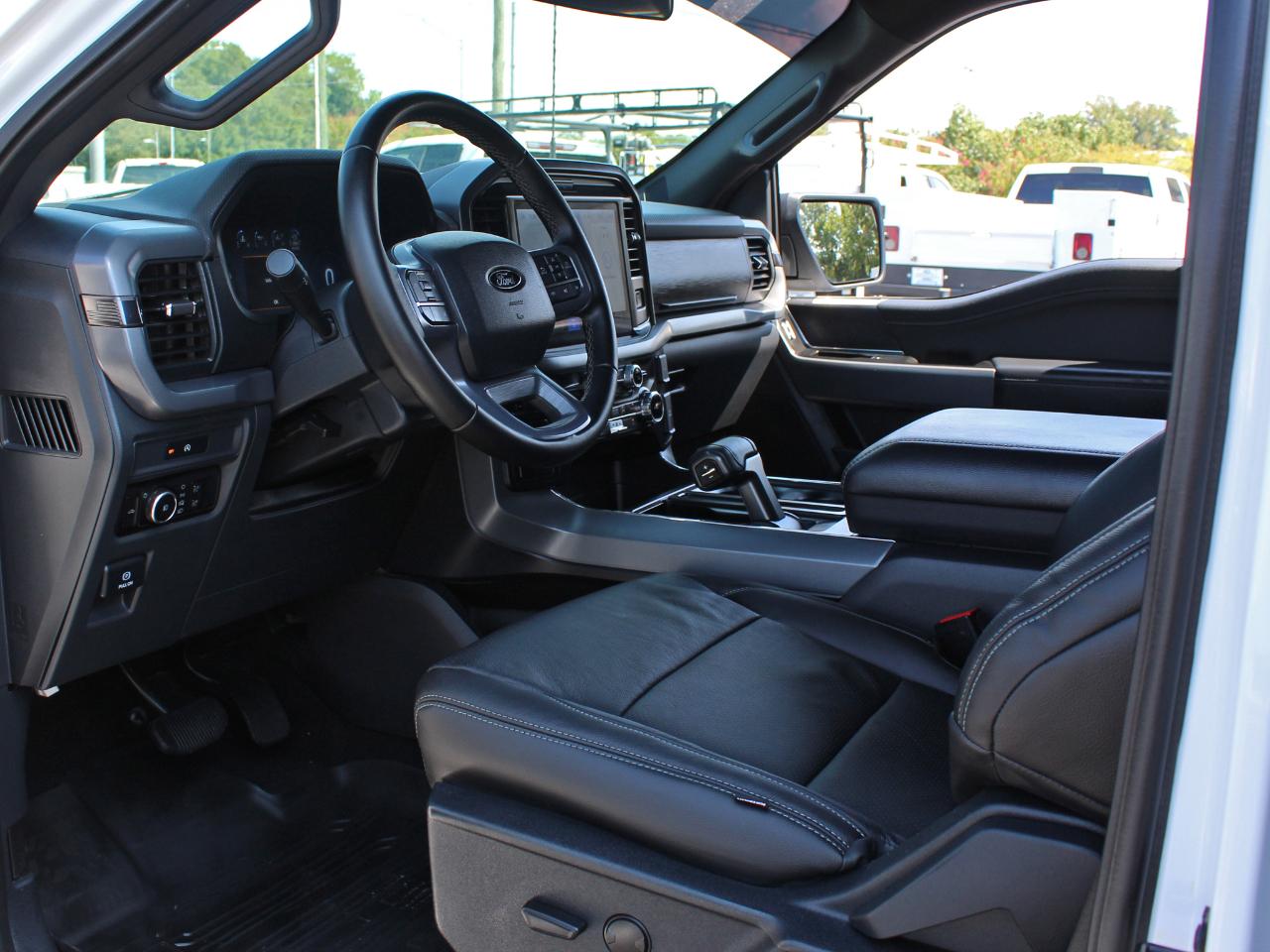 Ford F-150 XLT SuperCrew 4WD 2025