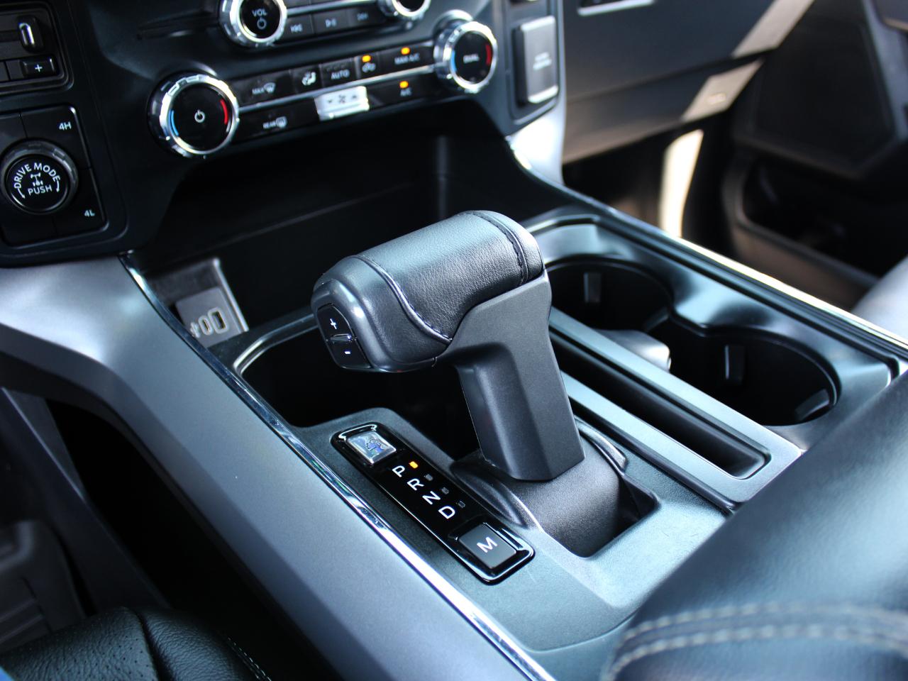 Ford F-150 XLT SuperCrew 4WD 2025