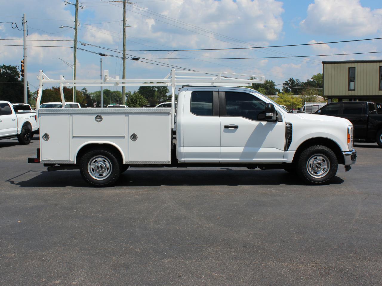 Ford F-250 SD XL SuperCab 2WD 2023