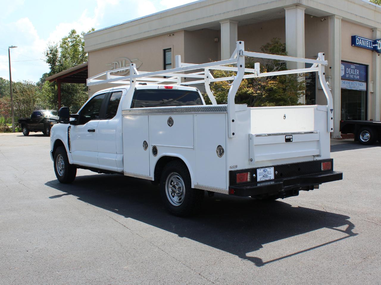 Ford F-250 SD XL SuperCab 2WD 2023
