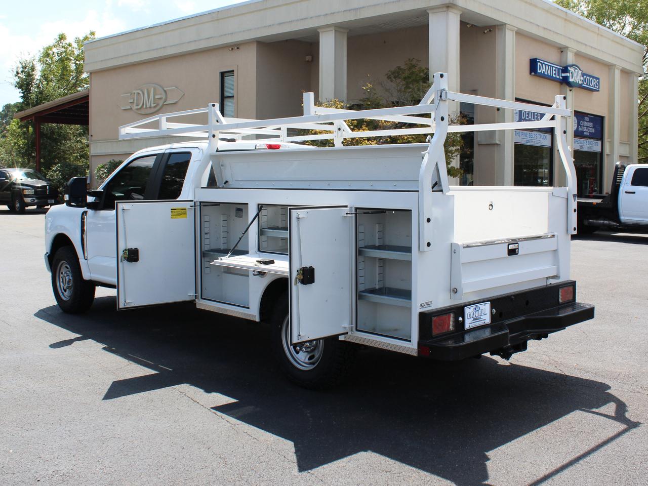 Ford F-250 SD XL SuperCab 2WD 2023