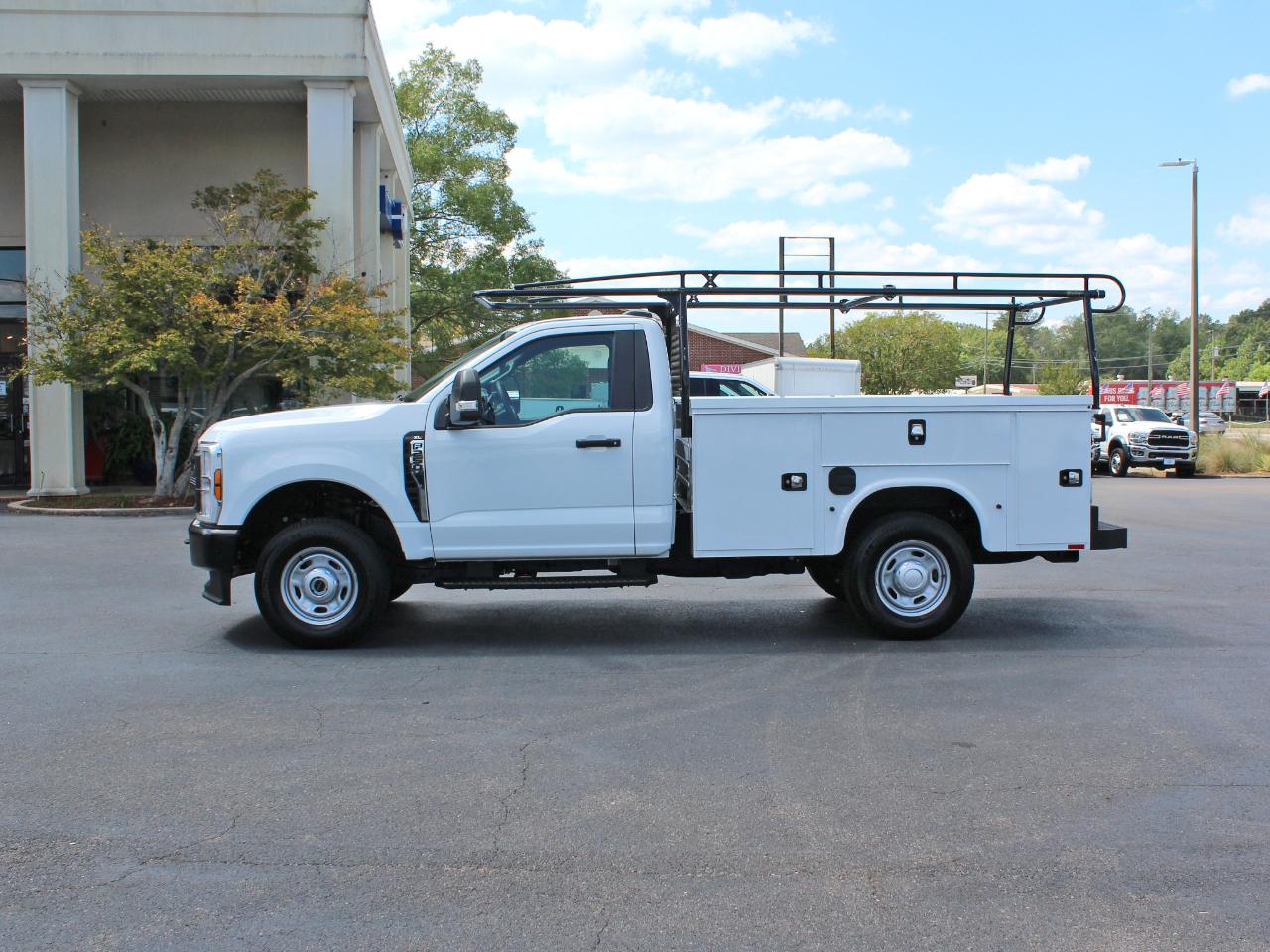 Ford F-250 SD XL 4WD 2025