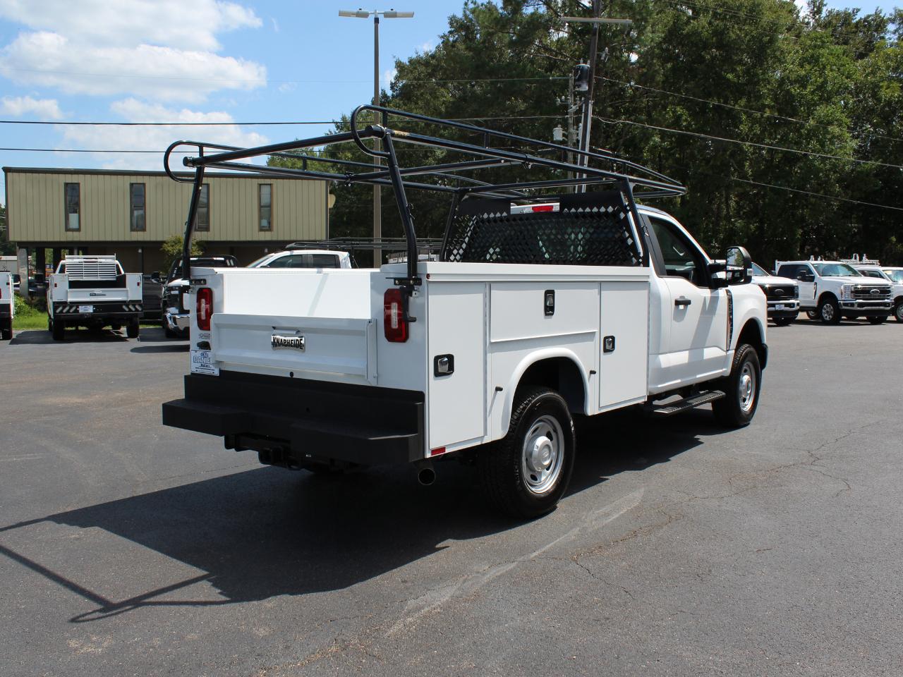 Ford F-250 SD XL 4WD 2025