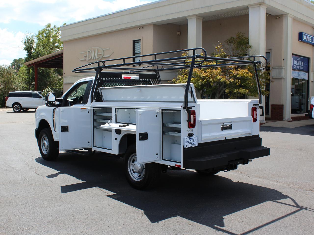 Ford F-250 SD XL 4WD 2025