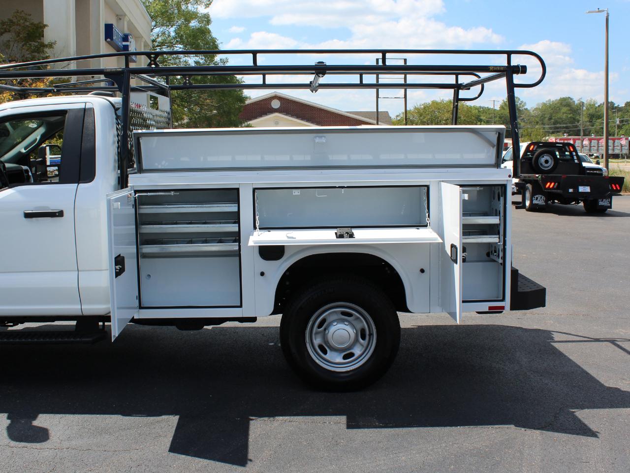 Ford F-250 SD XL 4WD 2025