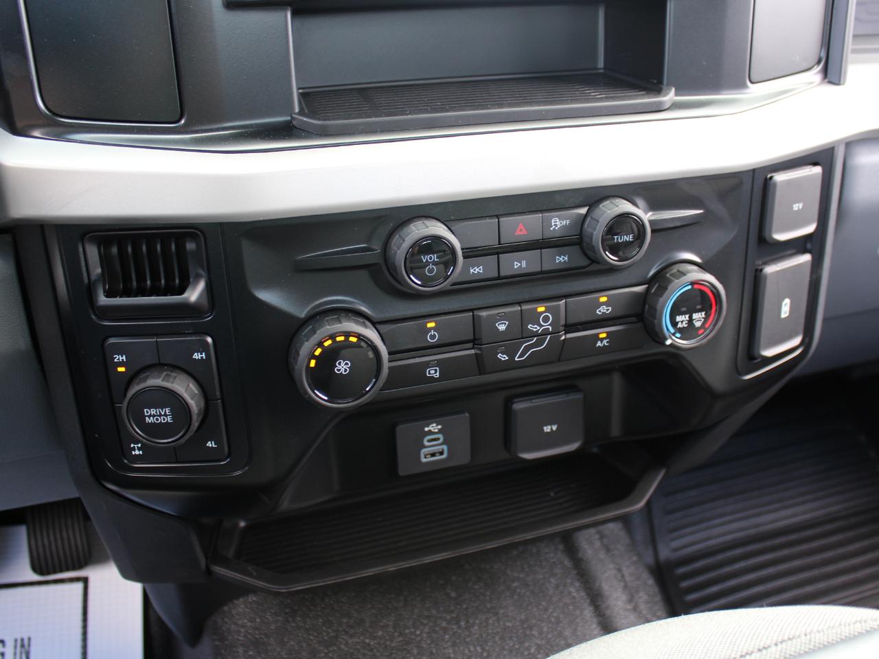 Ford F-250 SD XL 4WD 2025