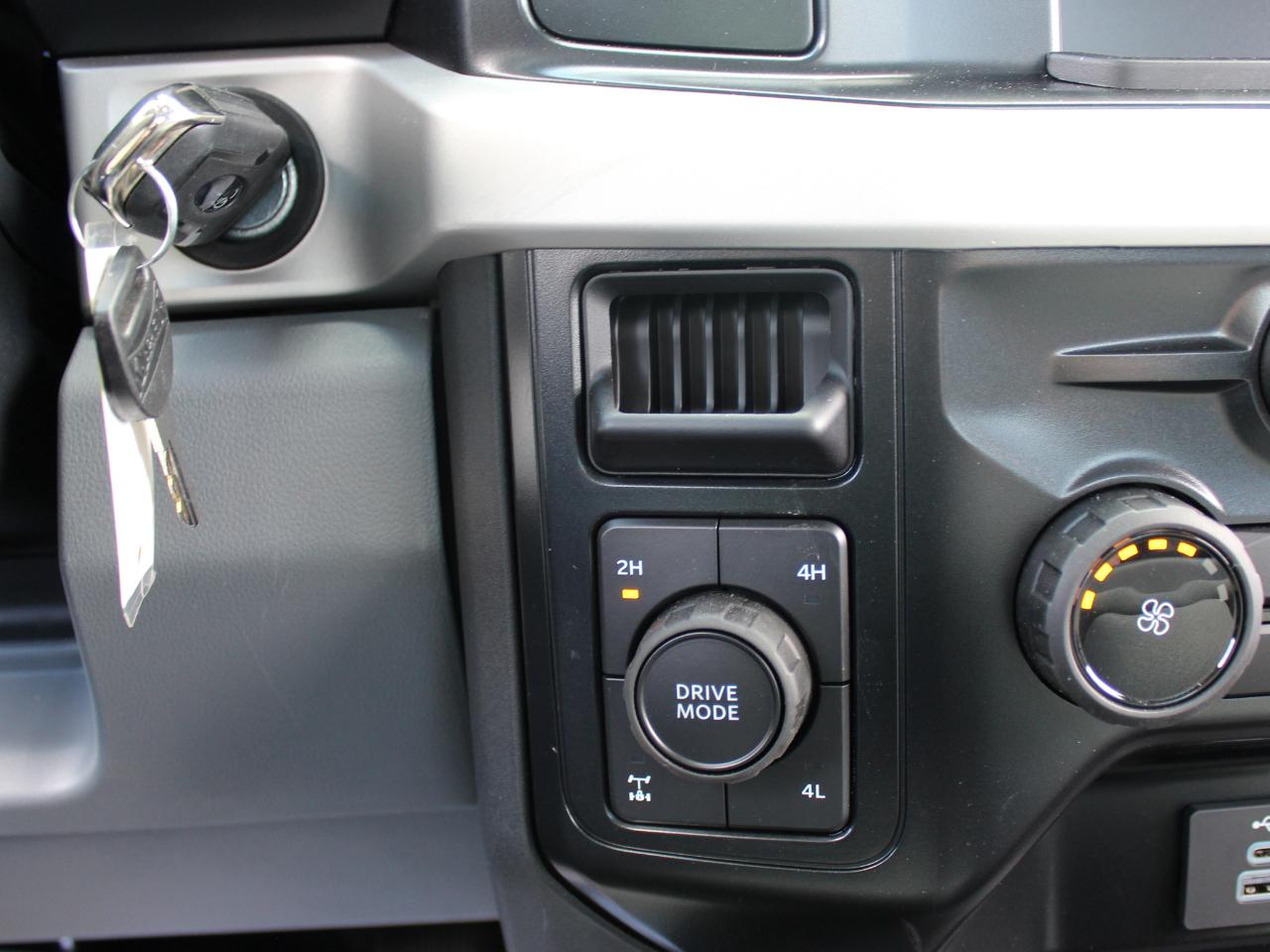 Ford F-250 SD XL 4WD 2025