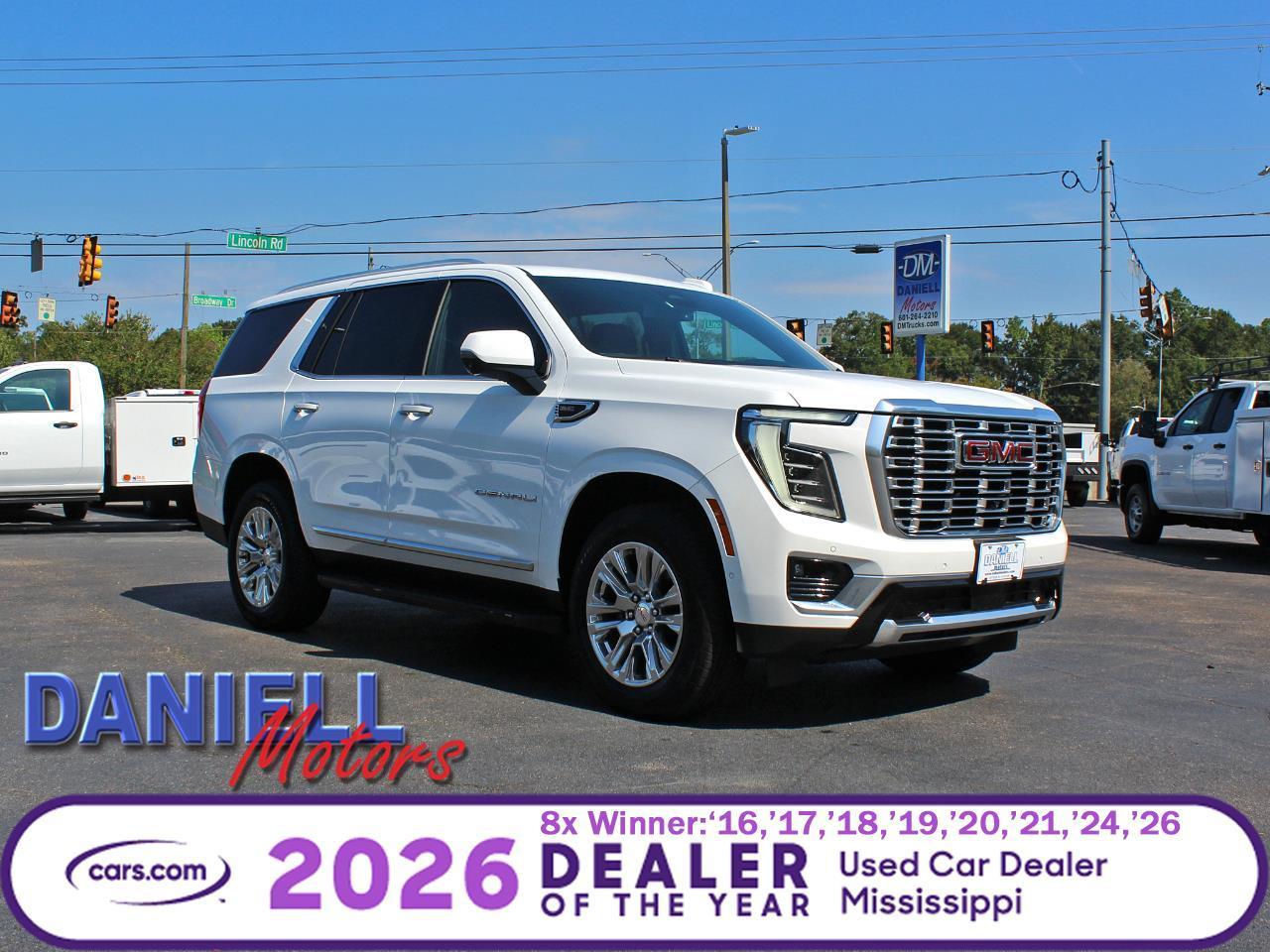 GMC Yukon Denali 4WD 2025