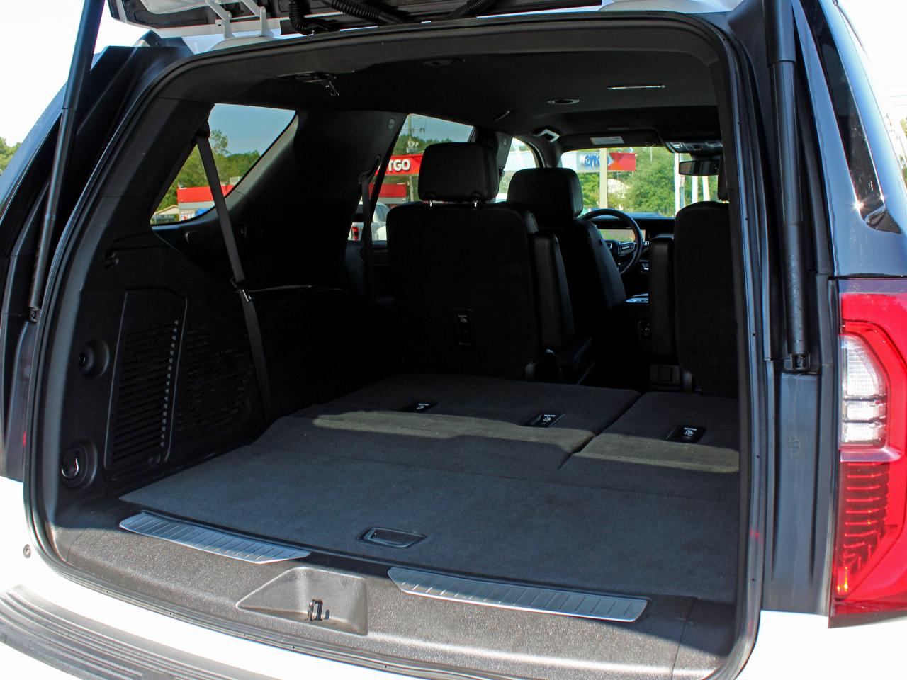 GMC Yukon Denali 4WD 2025