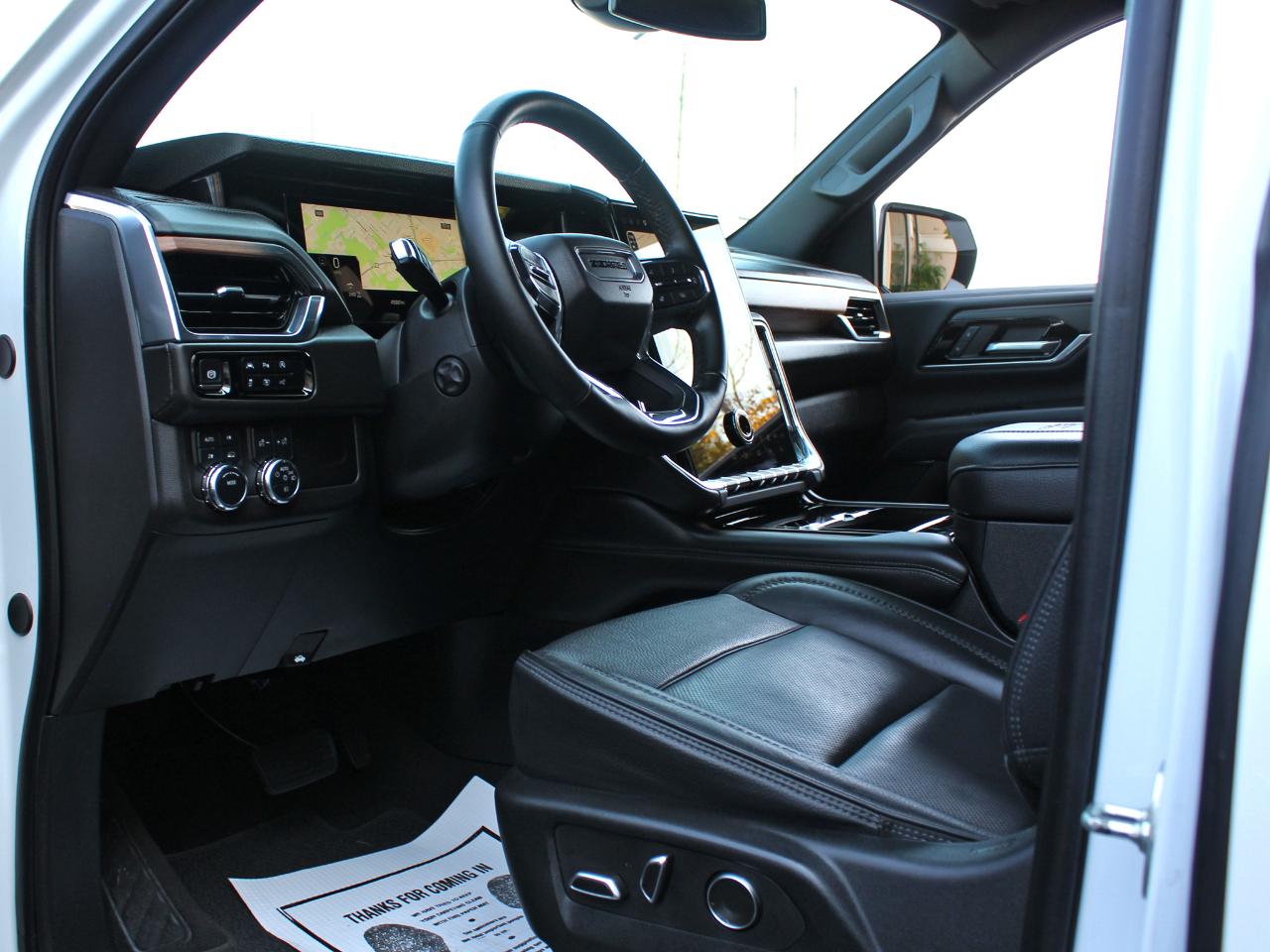 GMC Yukon Denali 4WD 2025