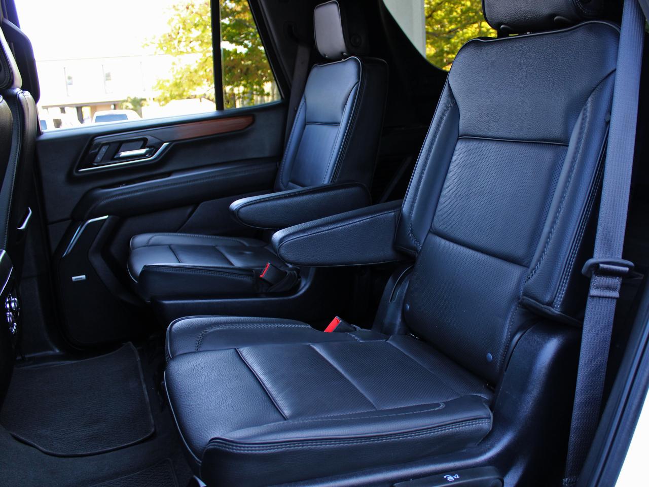 GMC Yukon Denali 4WD 2025