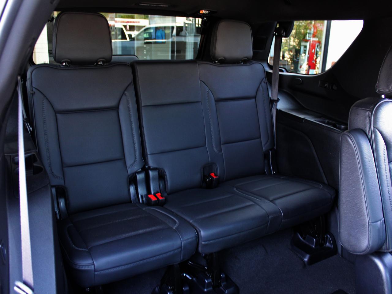 GMC Yukon Denali 4WD 2025