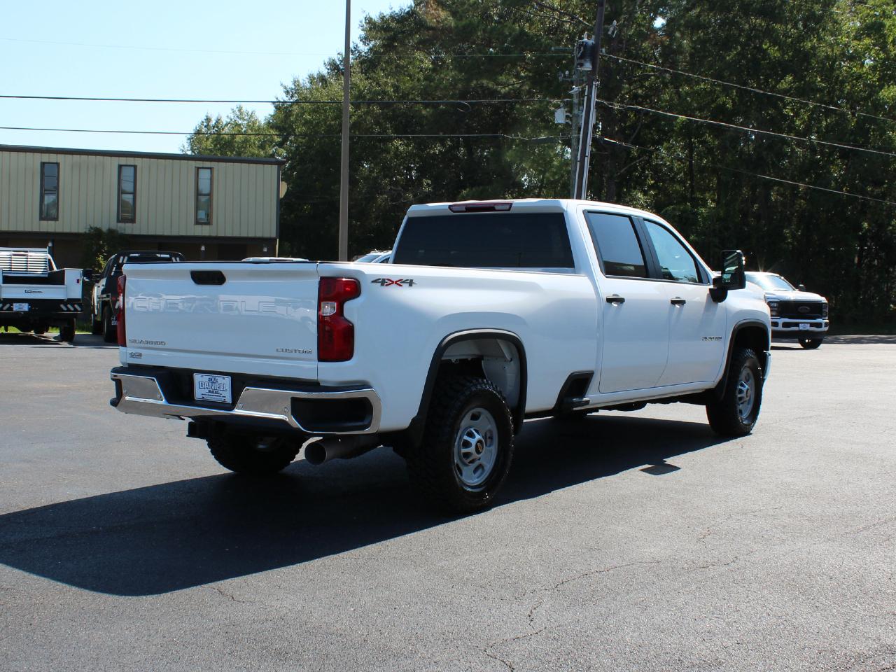 Chevrolet Silverado 2500HD Work Truck Crew Cab Long Box 4WD 2023