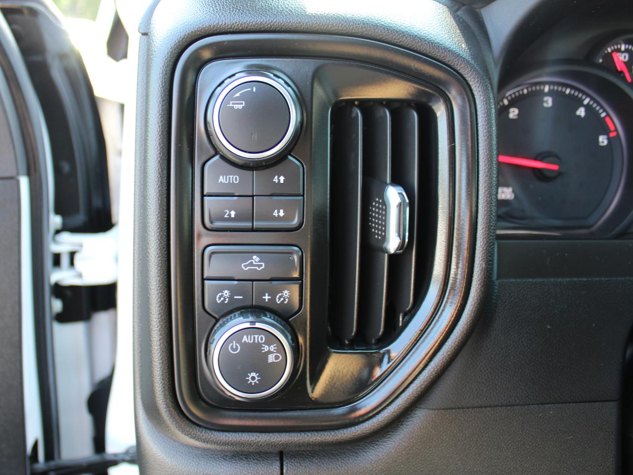Chevrolet Silverado 2500HD Work Truck Crew Cab Long Box 4WD 2023