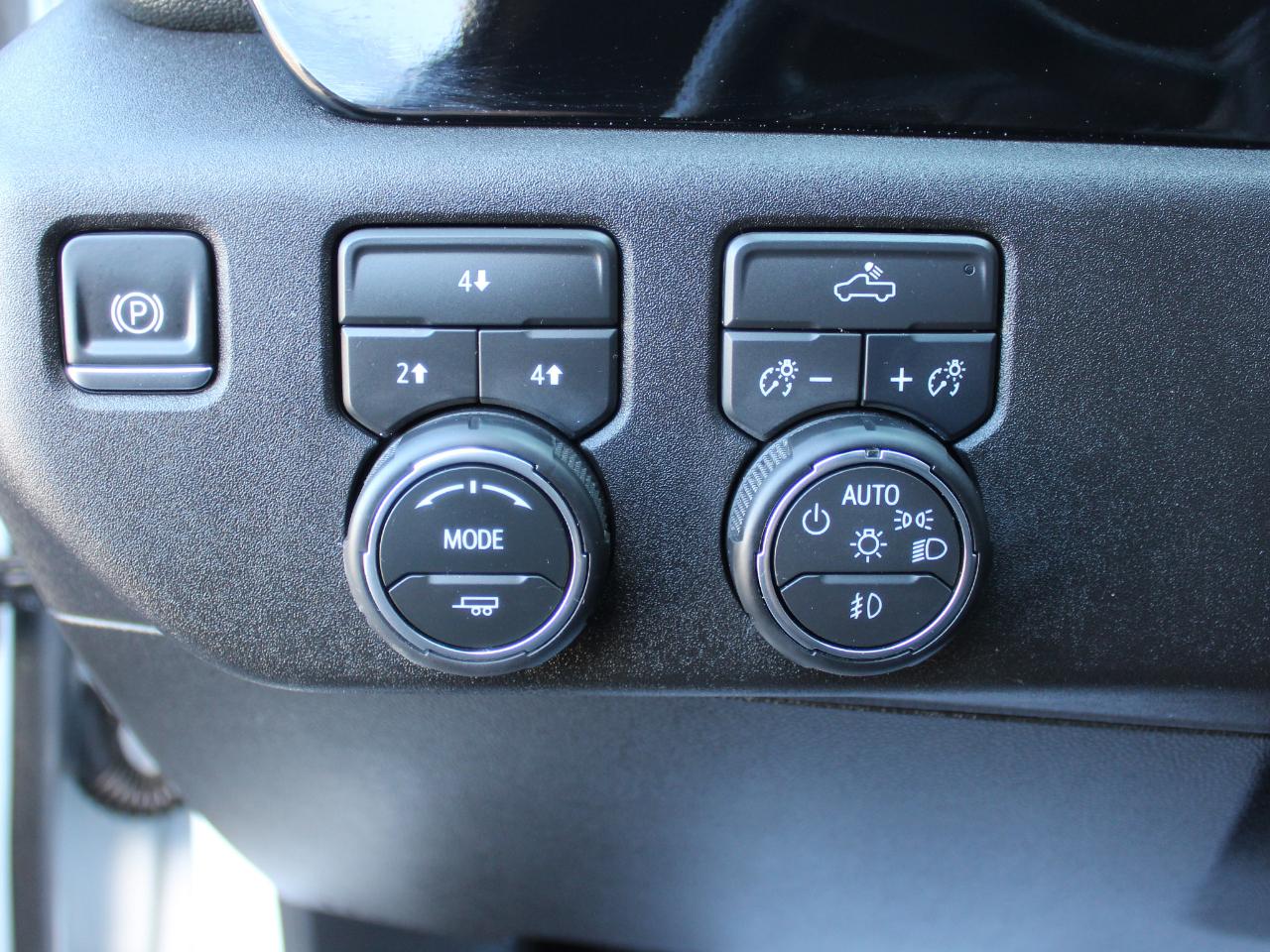 Chevrolet Silverado 2500HD LT Crew Cab Short Box 4WD 2025