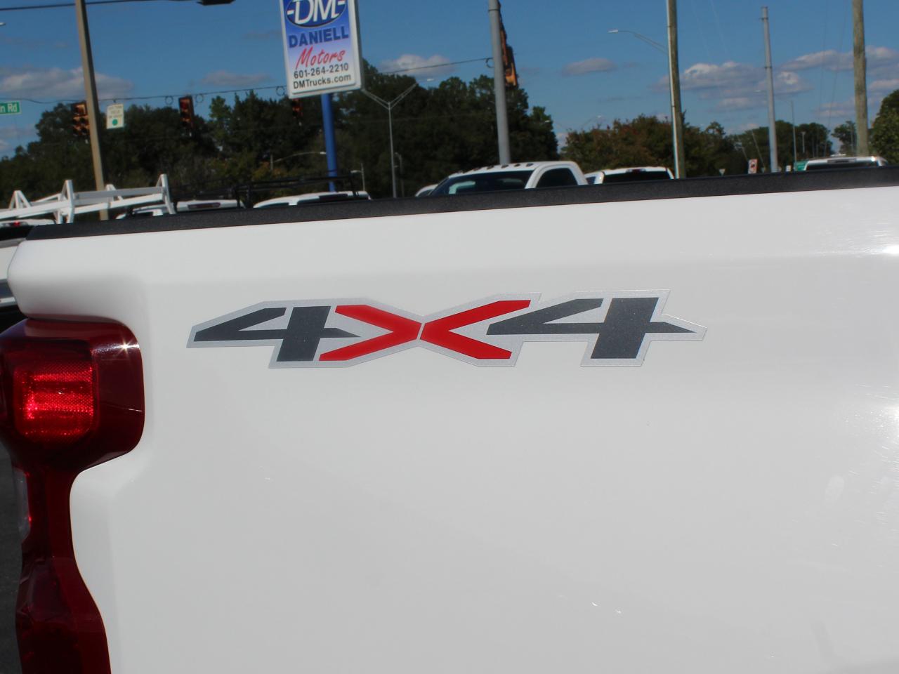 Chevrolet Silverado 2500HD LT Crew Cab Short Box 4WD 2025