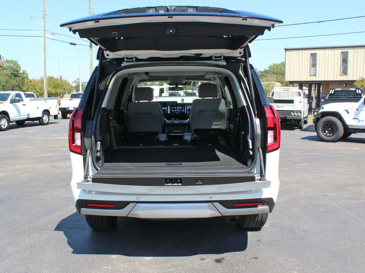 Ford Expedition Platinum 4WD 2025