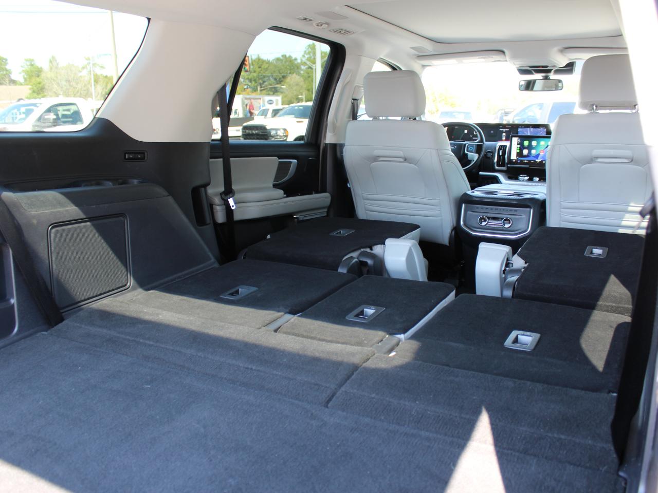 Ford Expedition Platinum 4WD 2025