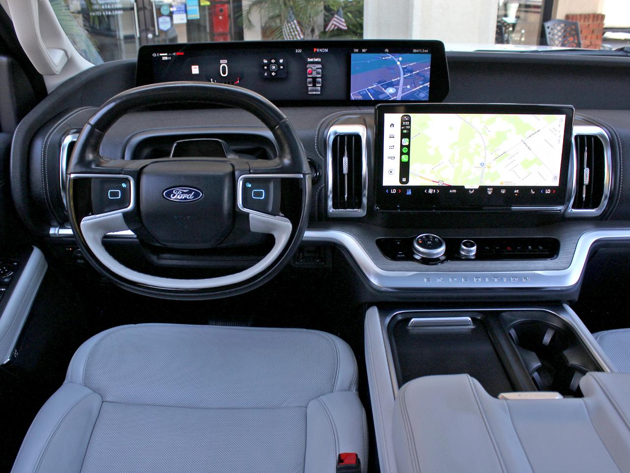 Ford Expedition Platinum 4WD 2025