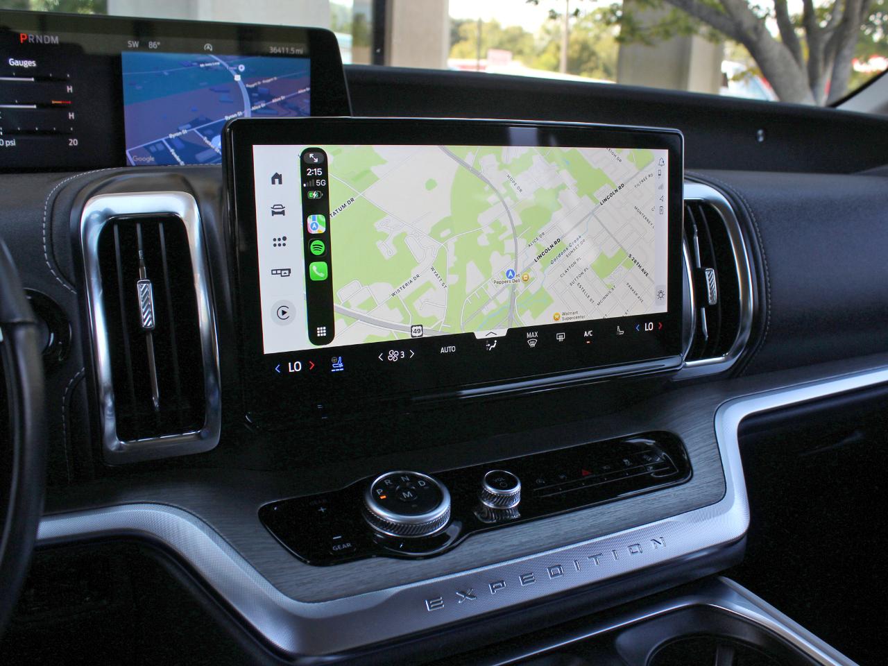 Ford Expedition Platinum 4WD 2025