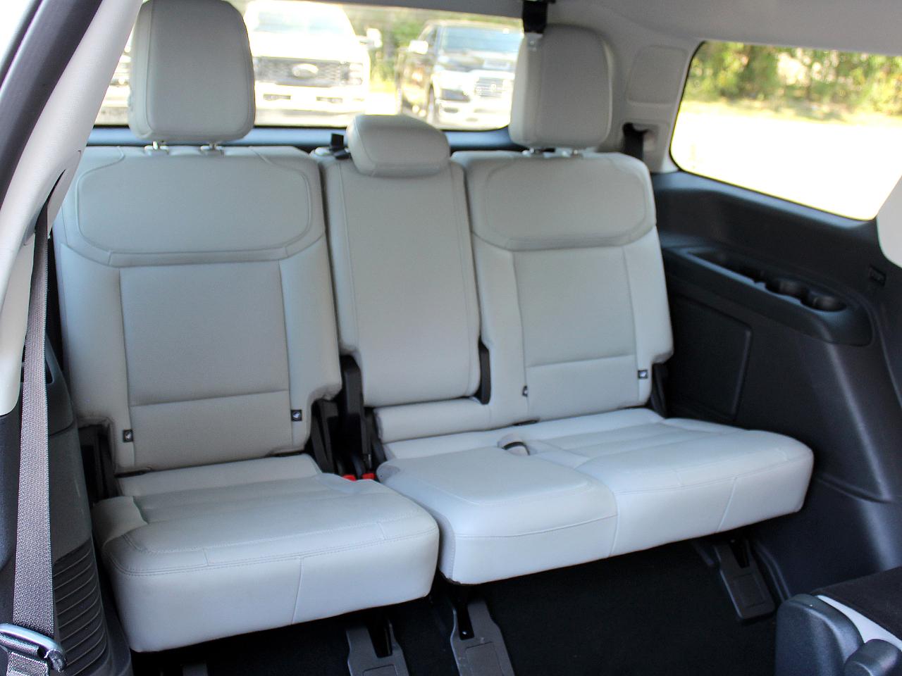 Ford Expedition Platinum 4WD 2025