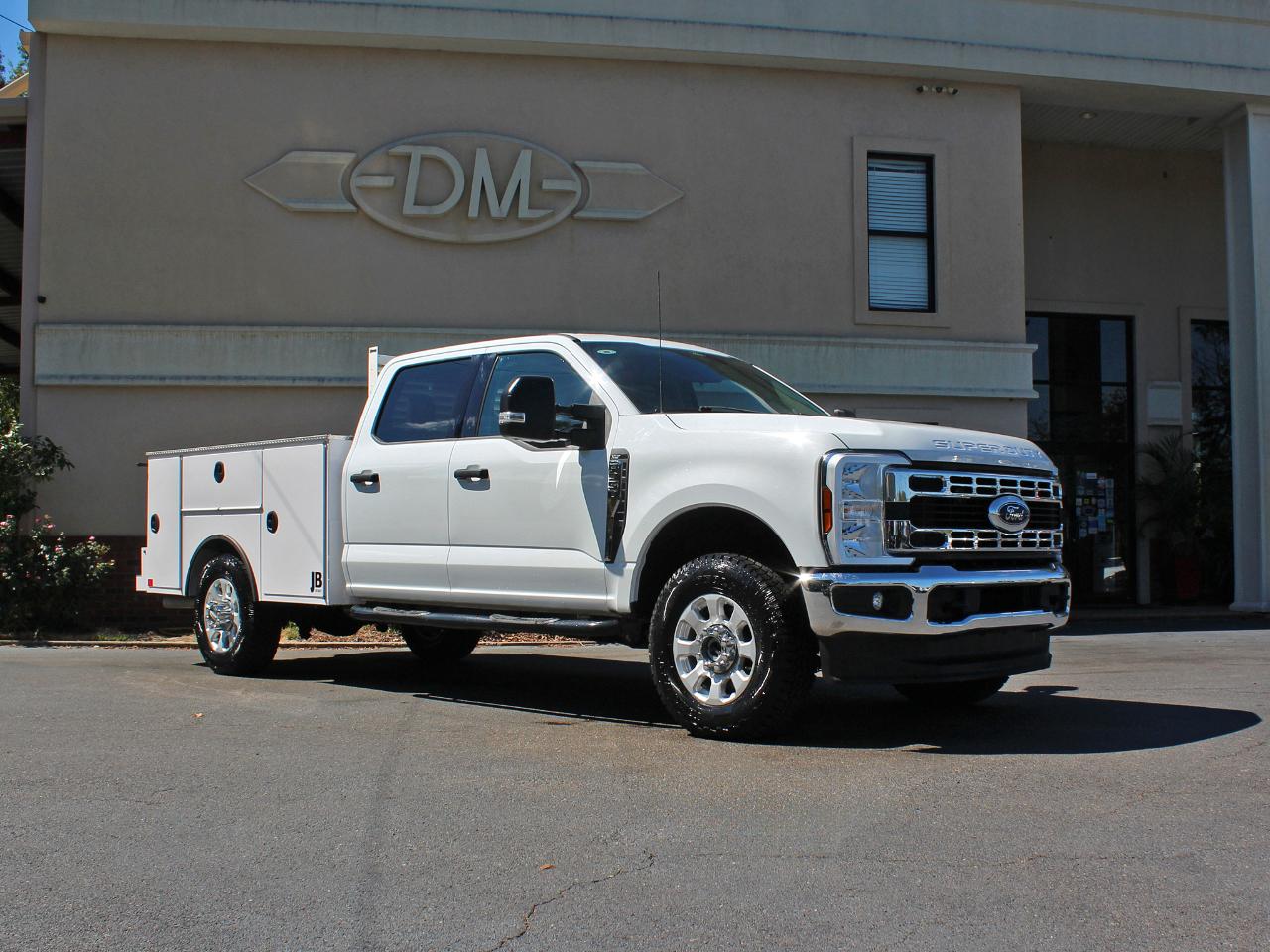 Ford F-350 SD XLT Crew Cab Long Bed 4WD 2024