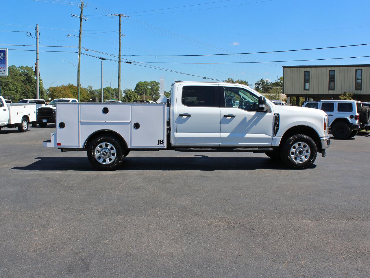 Ford F-350 SD XLT Crew Cab Long Bed 4WD 2024
