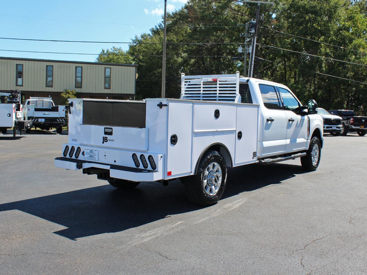 Ford F-350 SD XLT Crew Cab Long Bed 4WD 2024