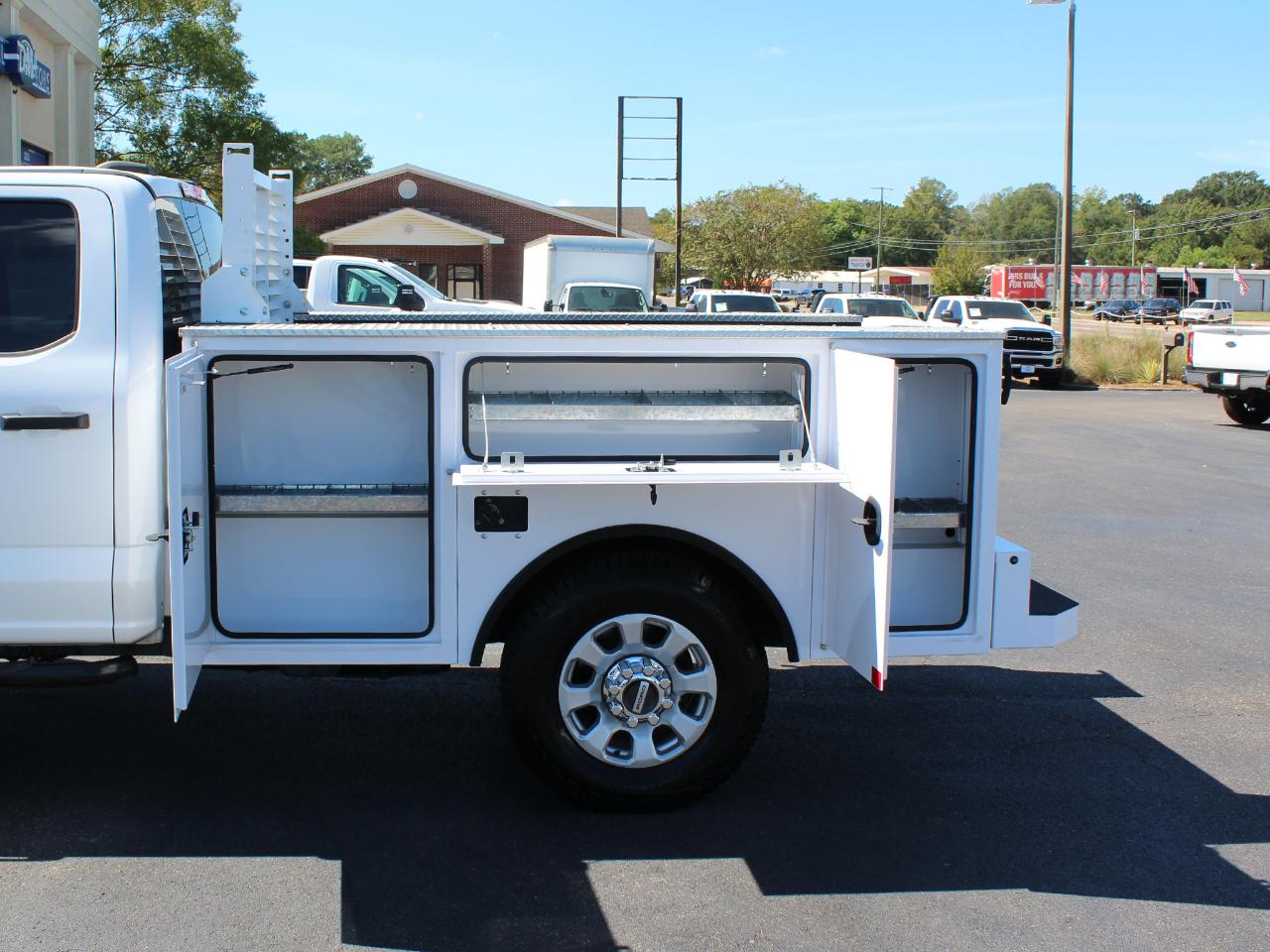 Ford F-350 SD XLT Crew Cab Long Bed 4WD 2024