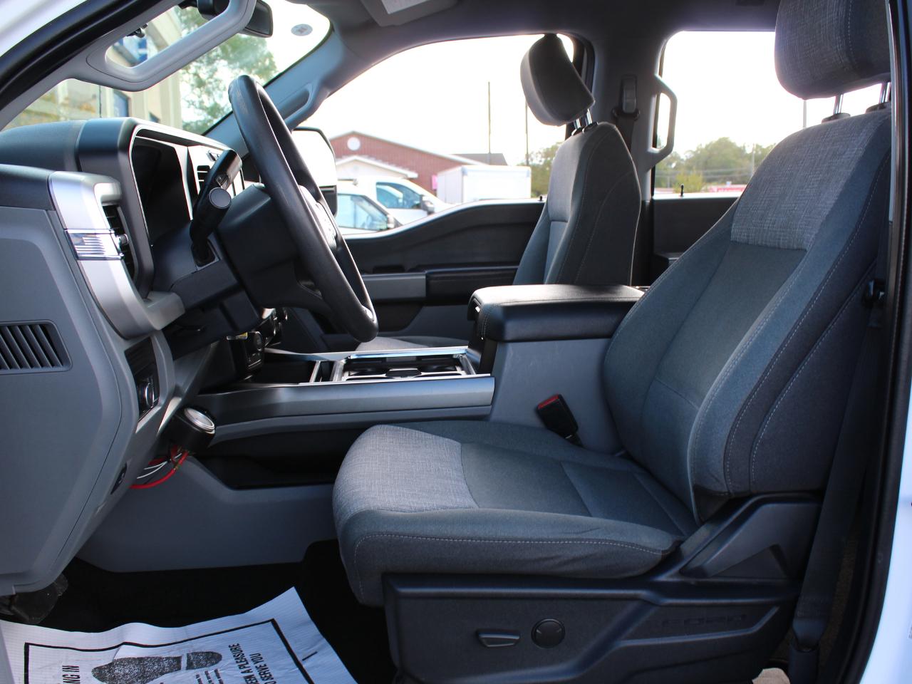 Ford F-250 SD XLT Crew Cab Long Bed 4WD 2023