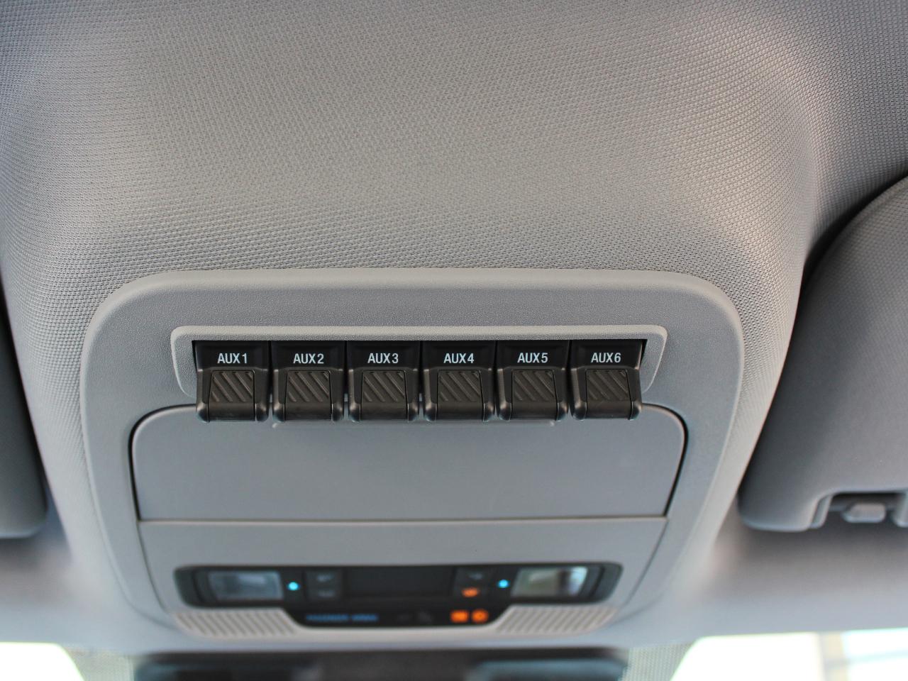 Ford F-250 SD XLT Crew Cab Long Bed 4WD 2023