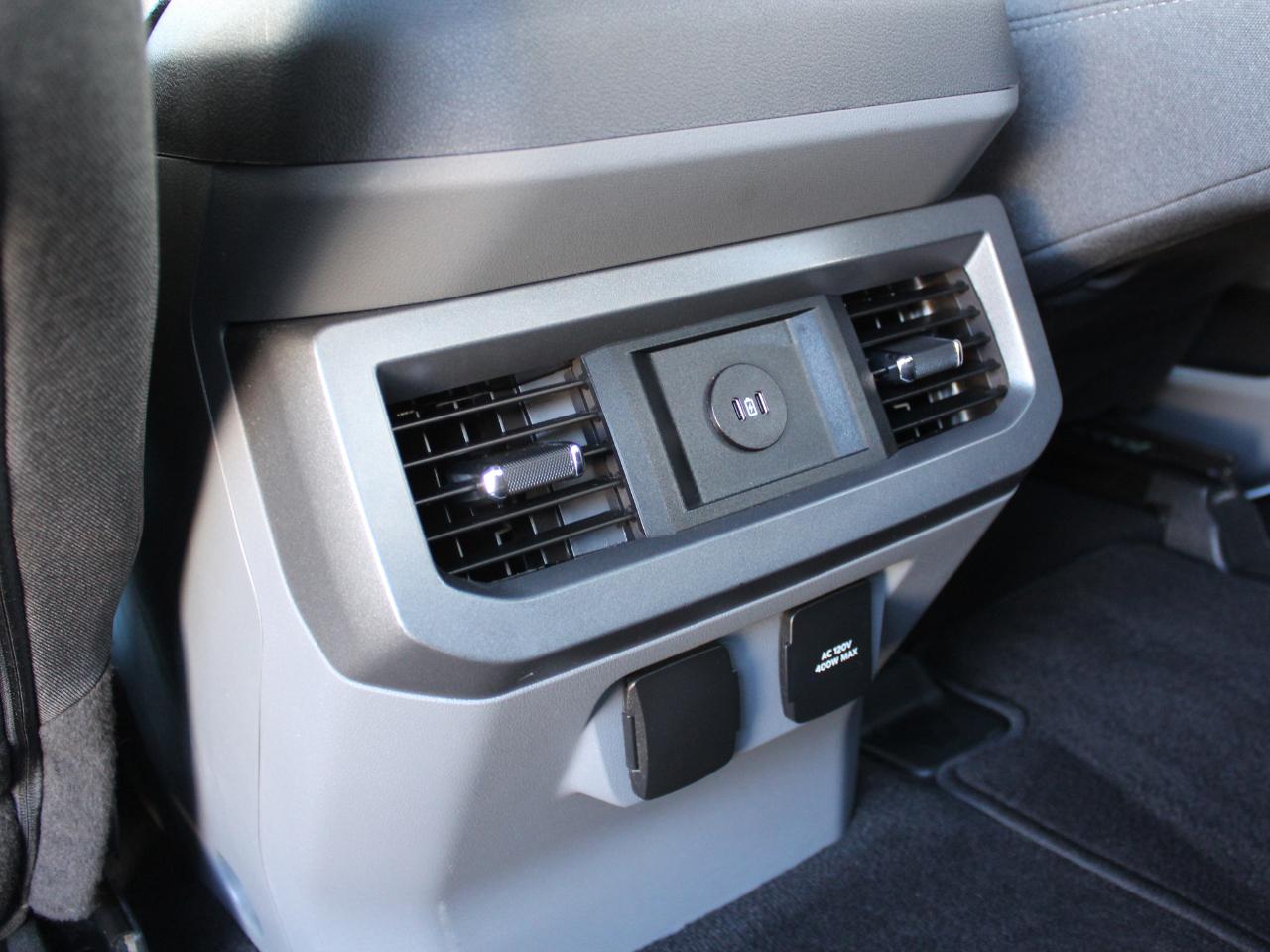 Ford F-250 SD XLT Crew Cab Long Bed 4WD 2023