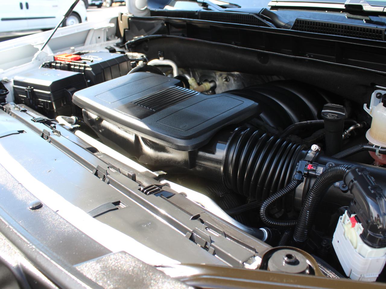 GMC Yukon Denali 2WD 2025