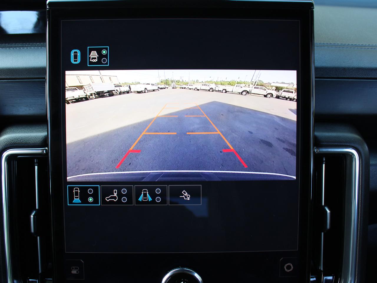 GMC Yukon Denali 2WD 2025