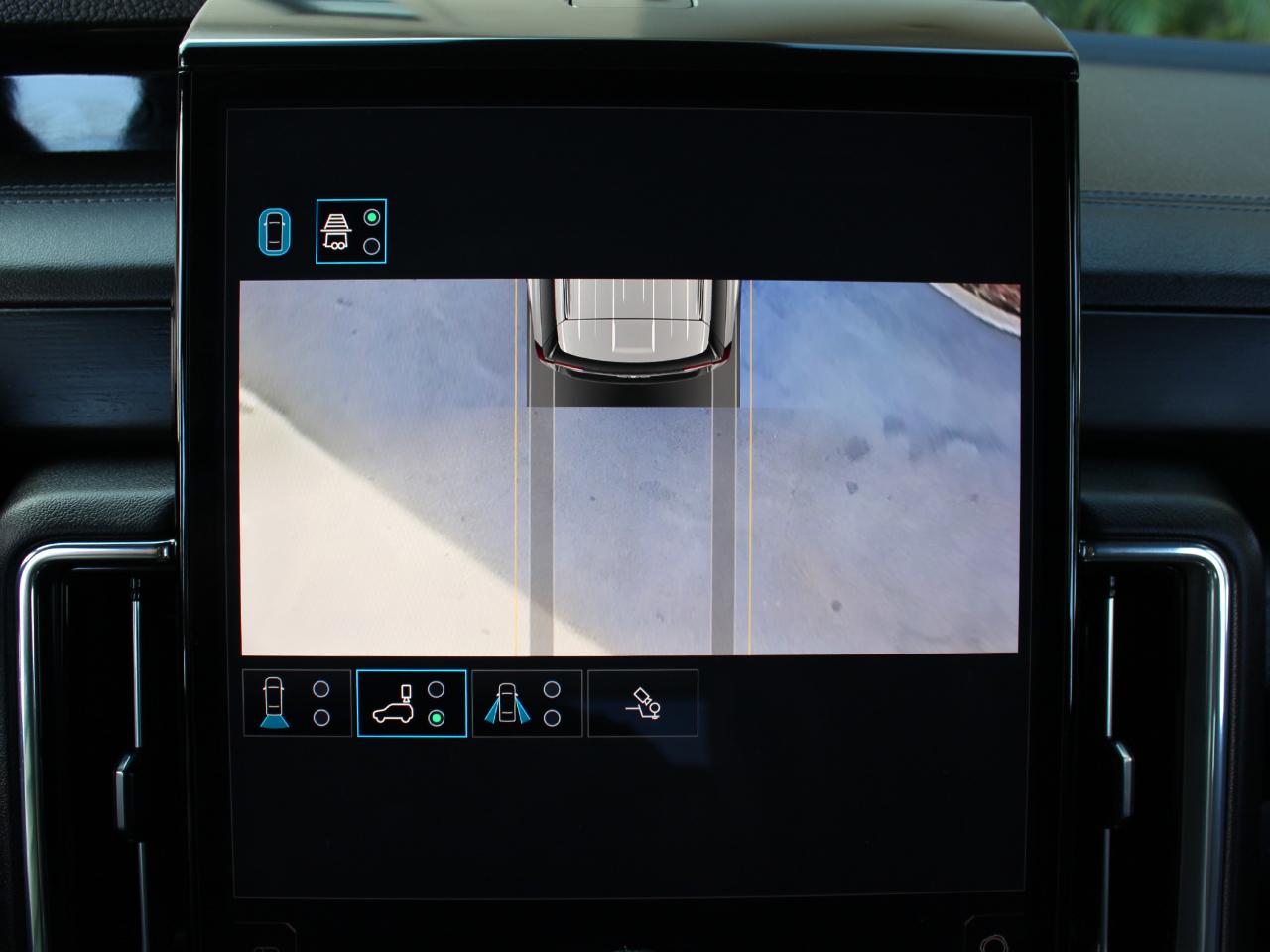 GMC Yukon Denali 2WD 2025