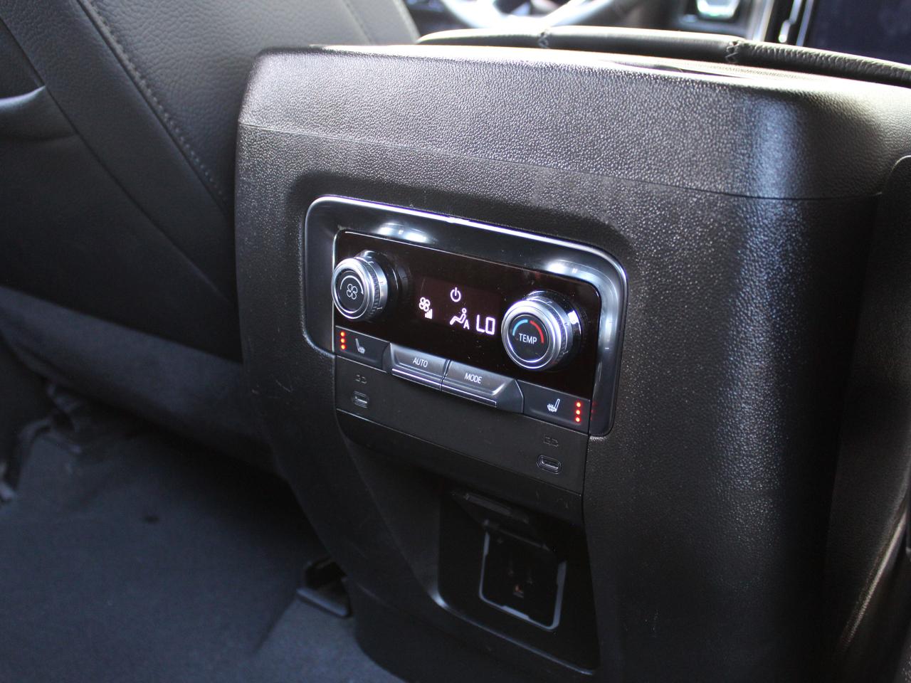 GMC Yukon Denali 2WD 2025