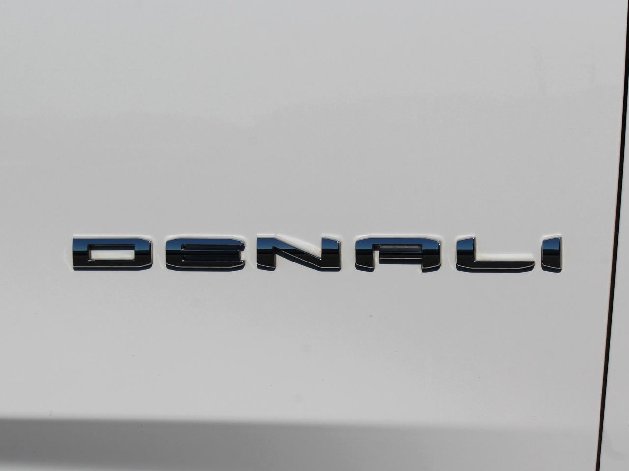 GMC Yukon Denali 2WD 2025