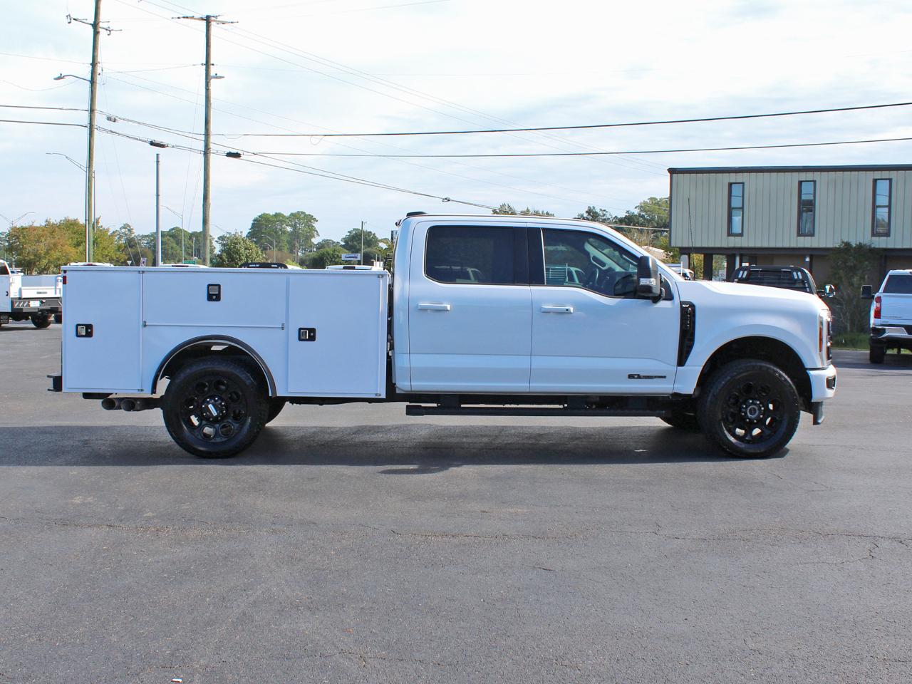Ford F-250 SD XLT Crew Cab Long Bed 4WD 2025
