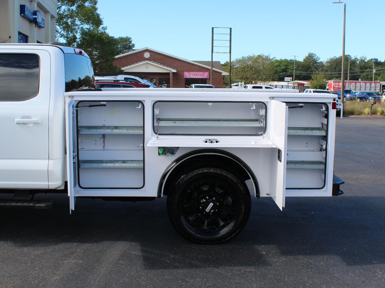 Ford F-250 SD XLT Crew Cab Long Bed 4WD 2025