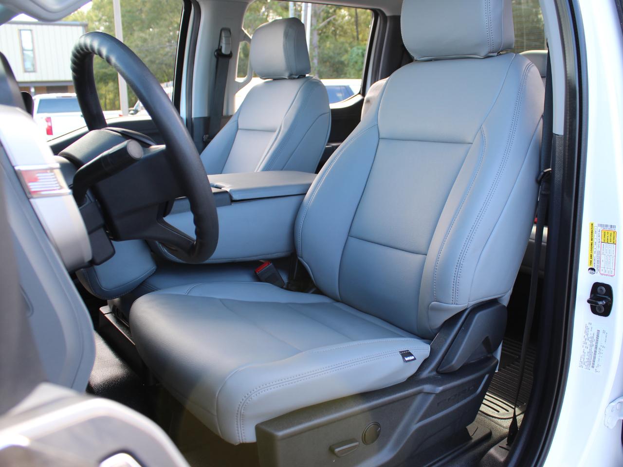 Ford F-250 SD XLT Crew Cab Long Bed 4WD 2025