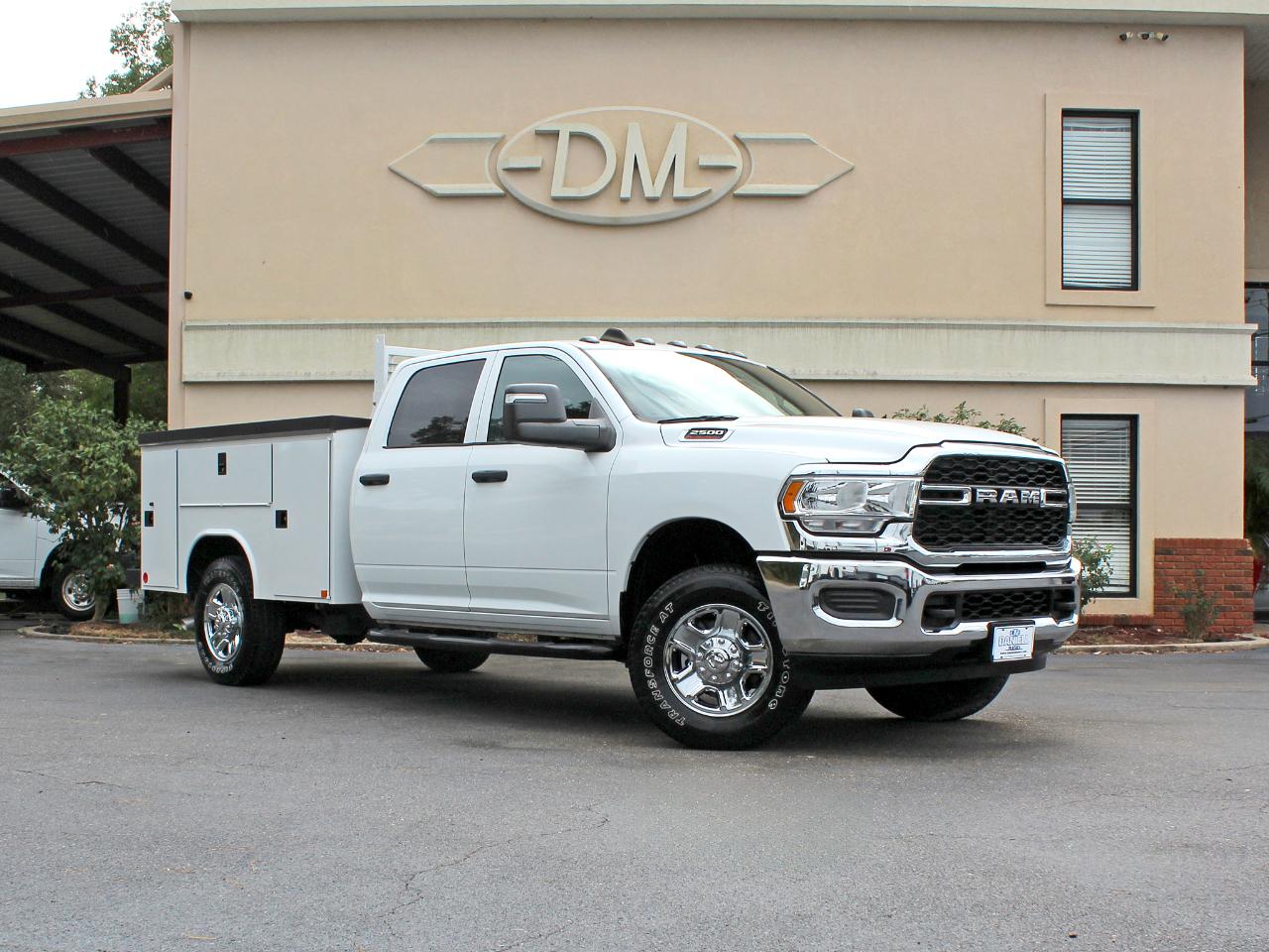 RAM 2500 Tradesman Crew Cab LWB 4WD 2023