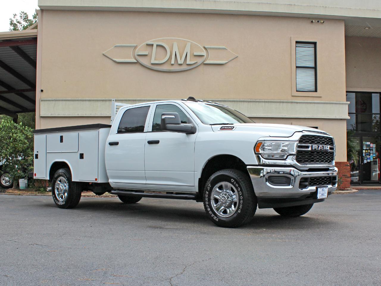 RAM 2500 Tradesman Crew Cab LWB 4WD 2023